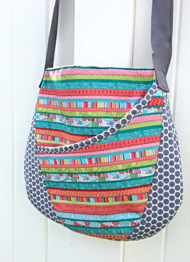 Free Bag Patterns- Oval Messenger Bag | The Stitching ...