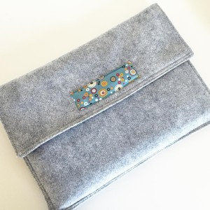 Love love love my new #laptopcase. Tutorial now on the blog #lovesewing #sewing #felt #wool #adornit #diy #handmade #case #macbookcase #tutorial #sewinlove