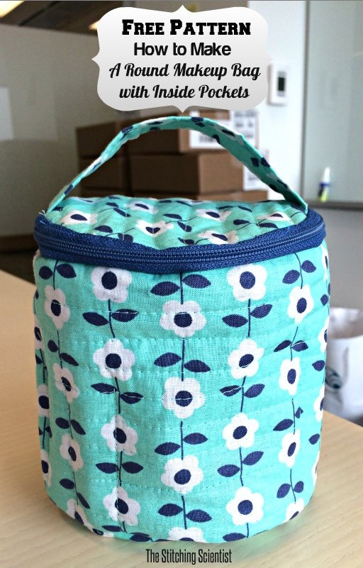 Round makeup bag with inside pockets-Free Pattern